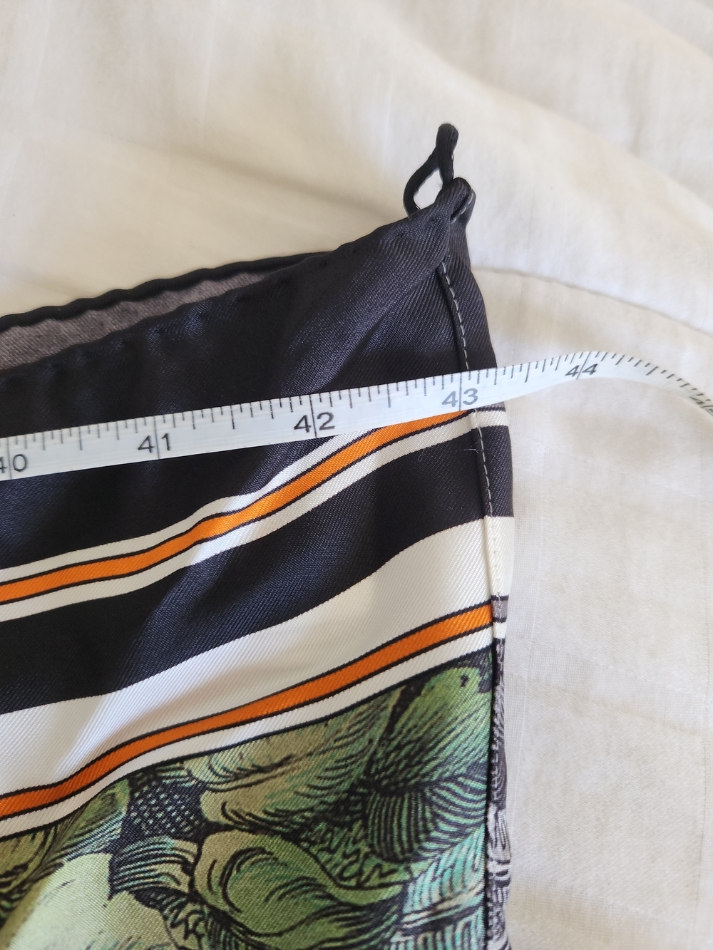 Burberry Silk Scarf Green Cream White Blue Black White Art Fashion Hankerchief - Picture 7 of 9